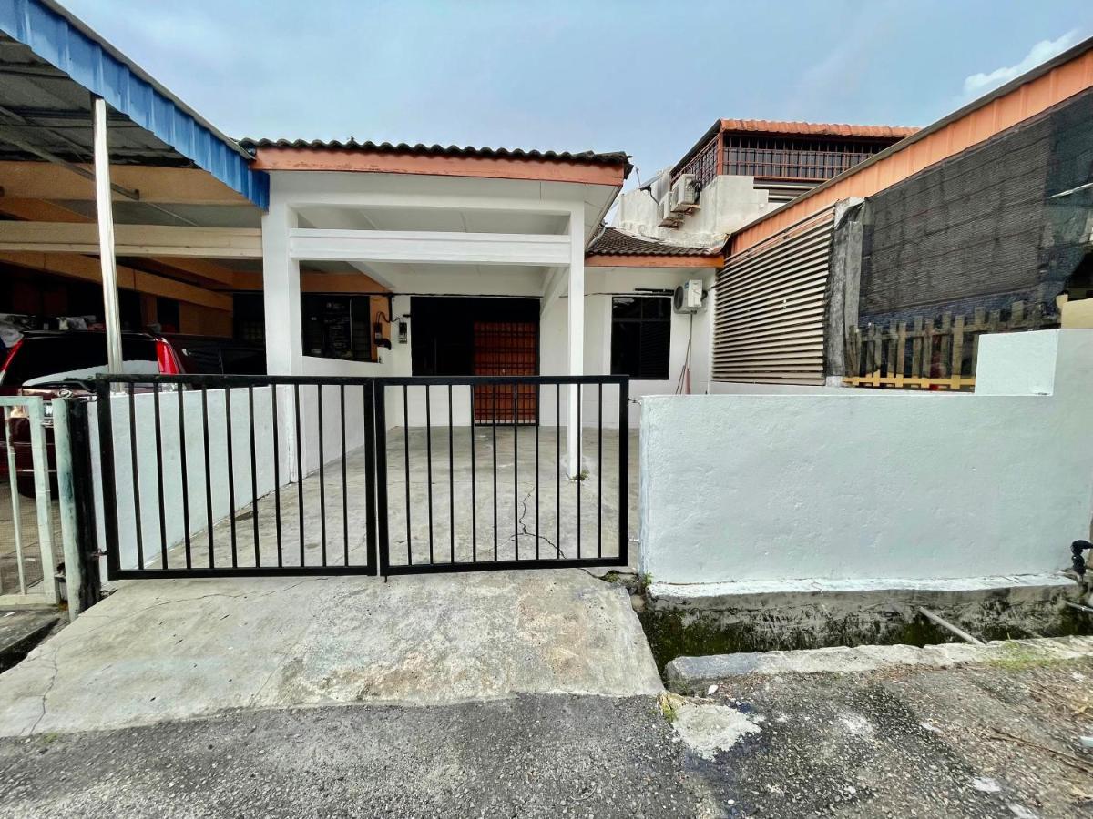 Cozy 255 Entire 3 Bedroom House At Alma Bukit Mertajam Buitenkant foto